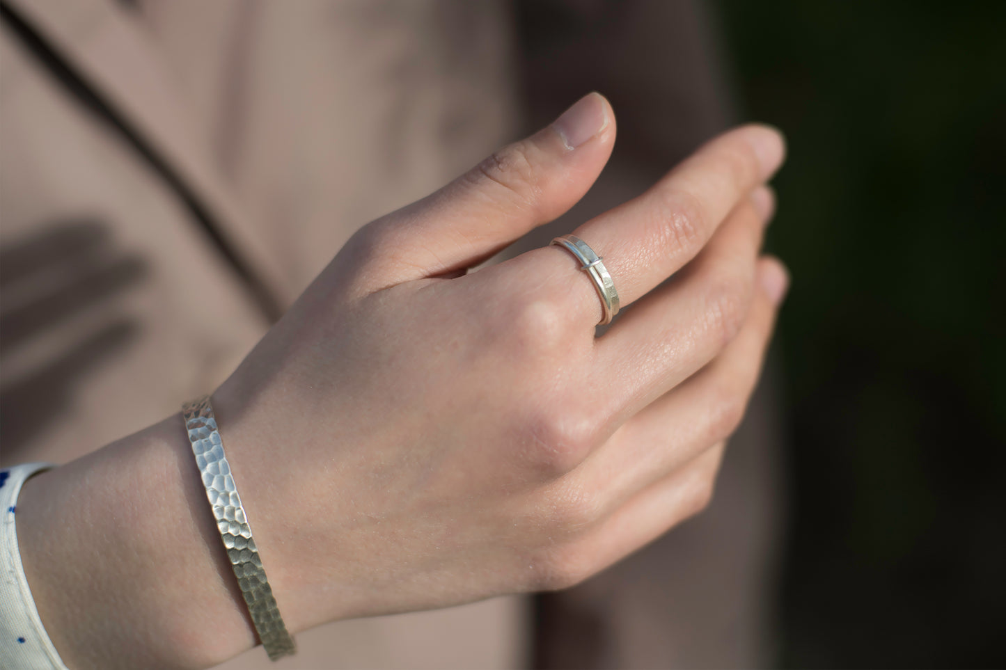 Double Loops Ring