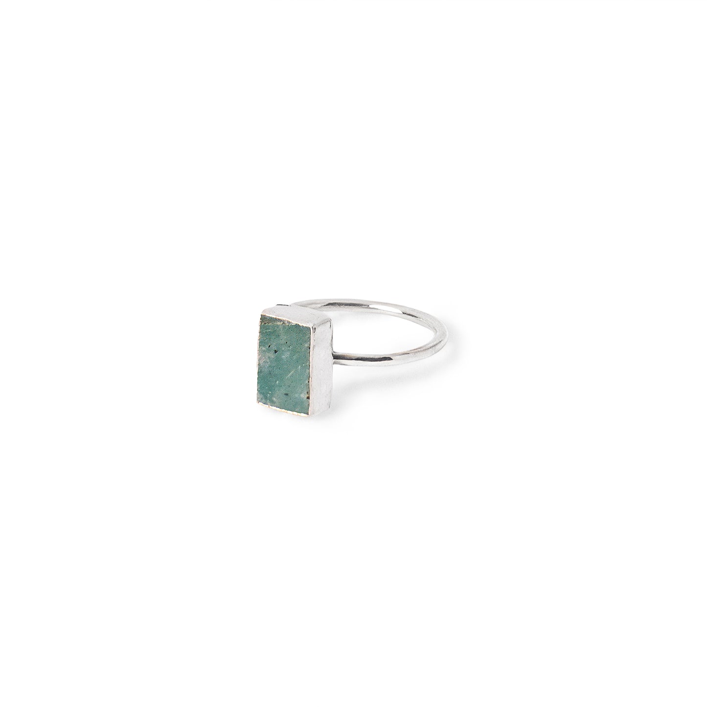 Asymmetric Stones Square Ring